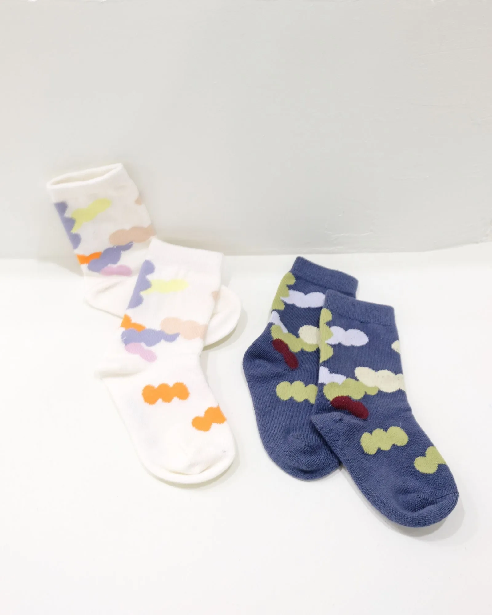 Balloon Knitted Socks (White)